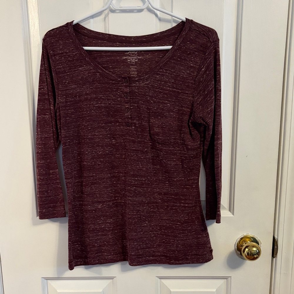 Women's Levi’s Maroon 3/4 Length Sleeve Top
